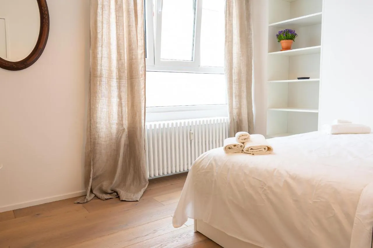 אנטוורפן Stylish And Spacious City Center Apartment