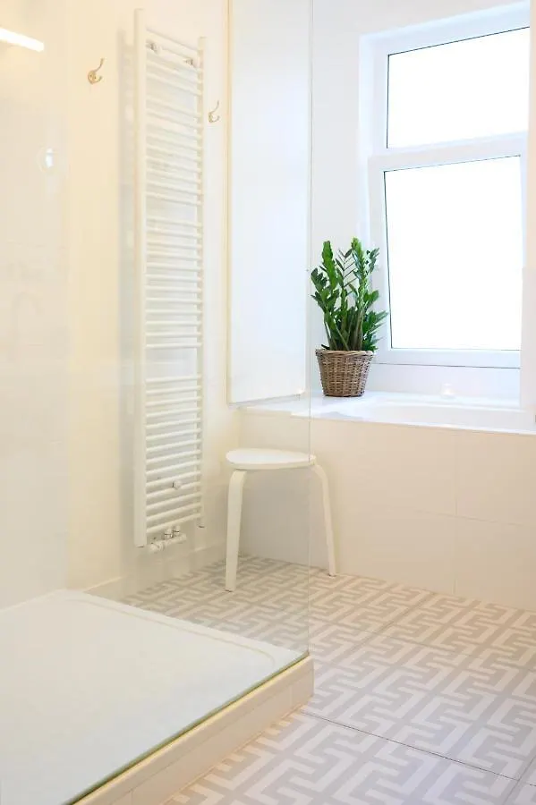 אנטוורפן Stylish And Spacious City Center Apartment